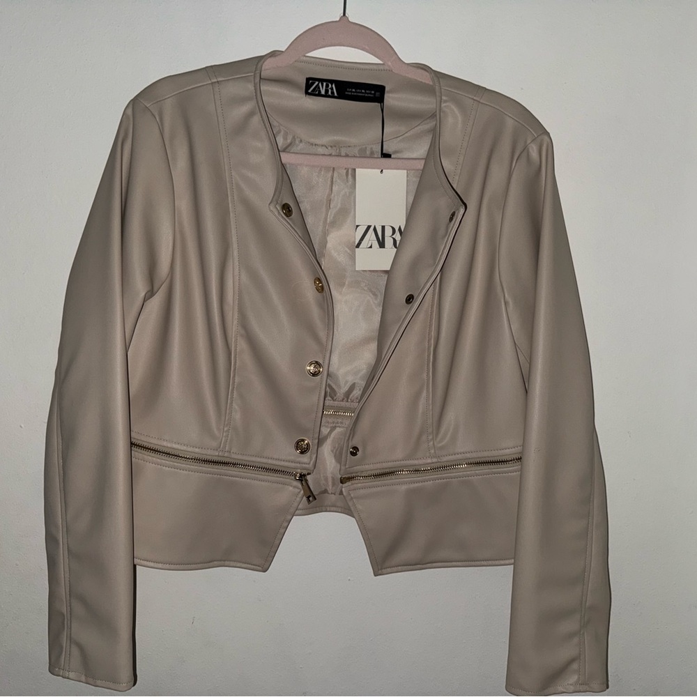 Zara Beige Women's Blazer